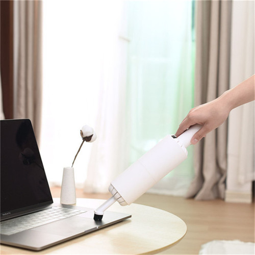 Ang USB Desktop Drawer Vacuum Cleaner Para sa Keyboard