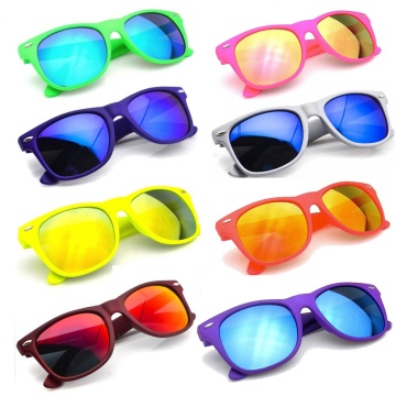 Spiegeltöne und Spiegel Sonnenbrille: Finden Sie Ihren reflektierenden Stil