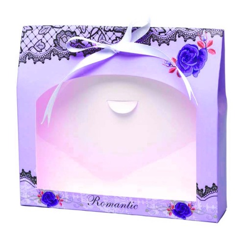 The environmentally friendly cake carton
