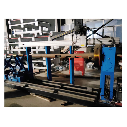 solar mast welding robot