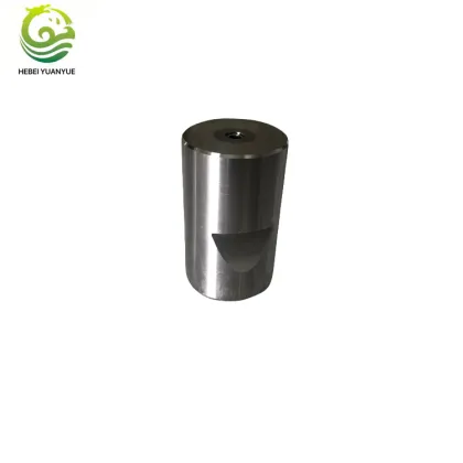 Bolt forming punch die main die
