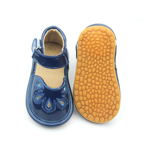 Най-популярните издръжливи тъмносини бебешки скърцащи обувки