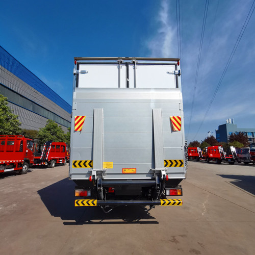 Isuzu 10 тонн охлажденный грузовик 6,8 метра коробка