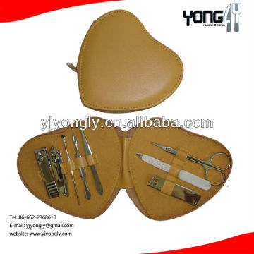 heart shape PU case professional Nail Care Personal luxury manicure kit