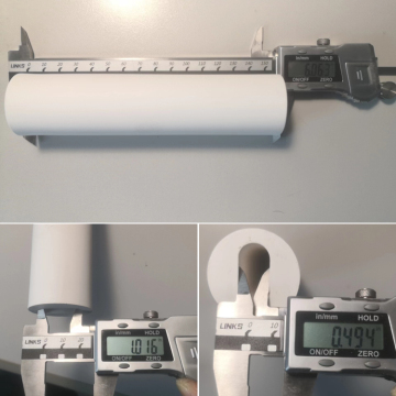 Porous Alumina Ceramic Reflector for Pulsed Fuel Laser