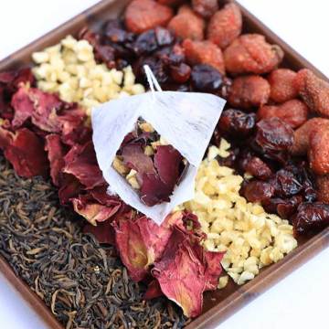 Rich Floral Strawberry Pu-erh Tea for Stomach and Liver Health