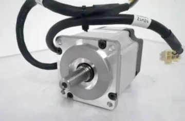 R88M-G20030H-Z OMRON Servo Motor With Incremental Encoder