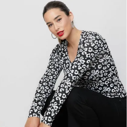 Womens Fashion Yarn Dye Jacquard Long Sleeve T-Shirts