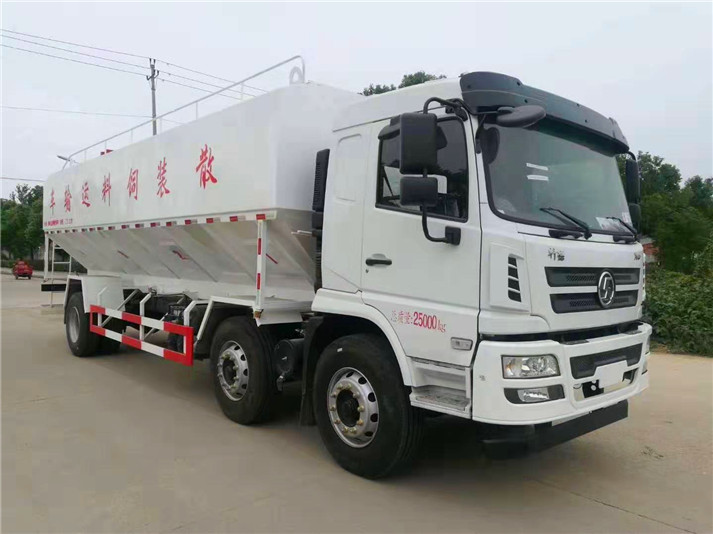 High Quality Feed Transport Truck with Durable Features
