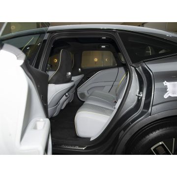 2025 AVATR 11 Premium Electric SUV: 580kW Triple - Laser 4WD, 760km Extended - Range Hybrid & Advanced Autopilot