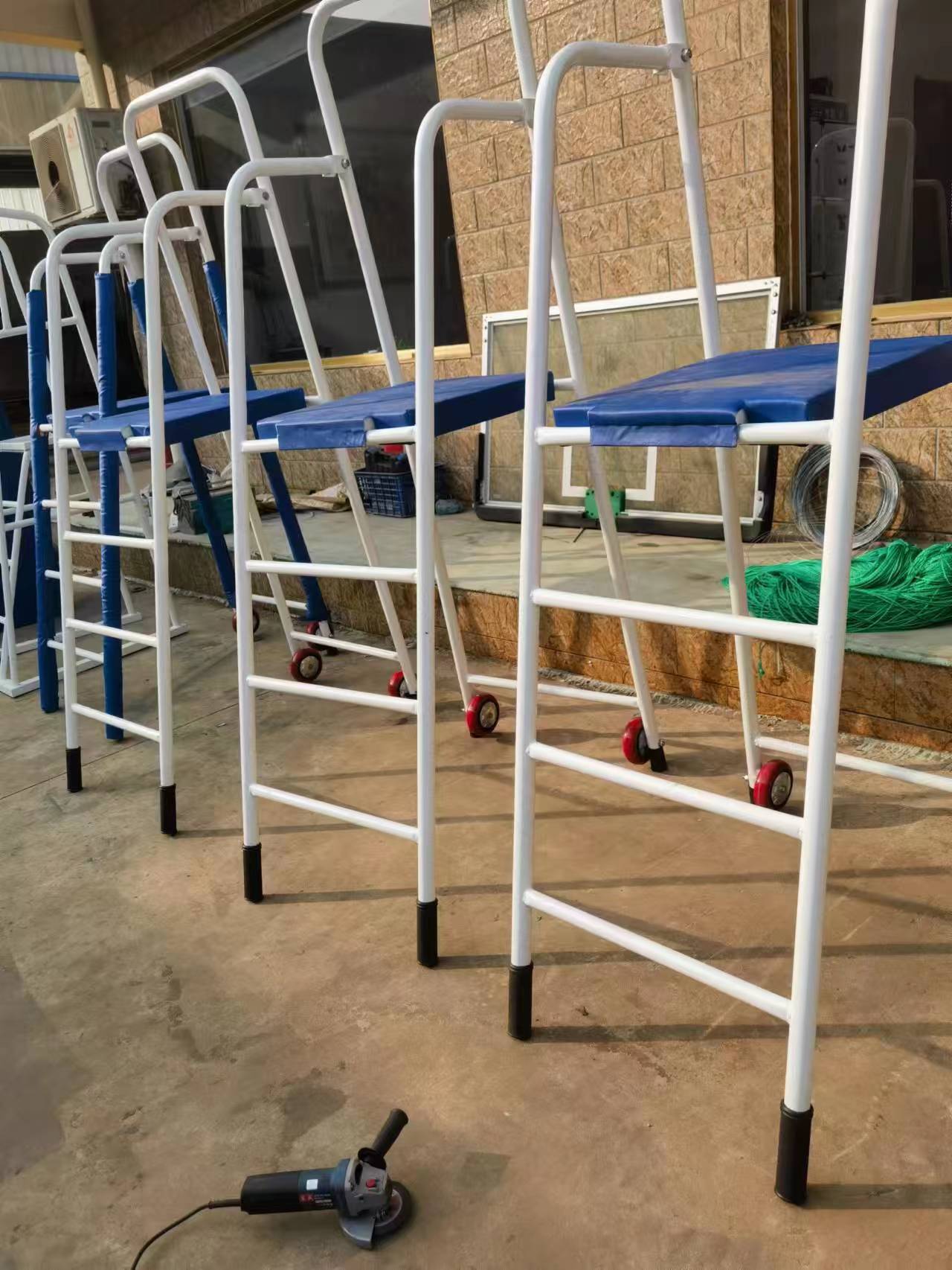 simple folded volley umpire chair