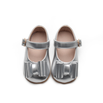 Патентова кожа сребърни момичета бебе рокля обувки