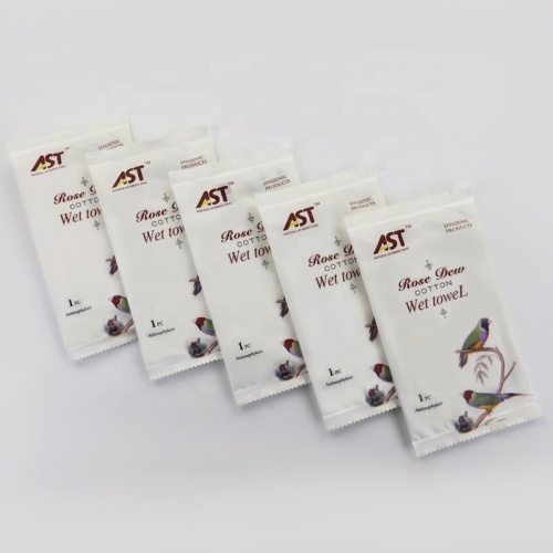 Одноразовое предварительно увлажненное полотенце для лица и рук