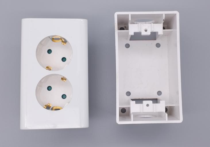 2-Outlet EU/Germany Standard Waterproof wall outlets