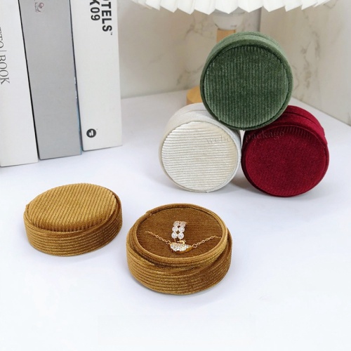Round Shape Bracelet Packaging Velvet Jewelry Box Organize