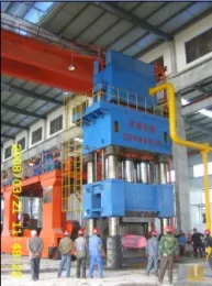 Hydraulic forging press