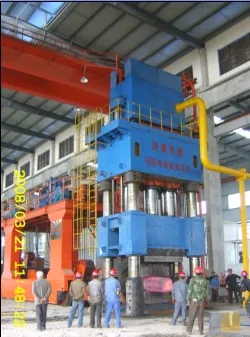Hydraulic forging press