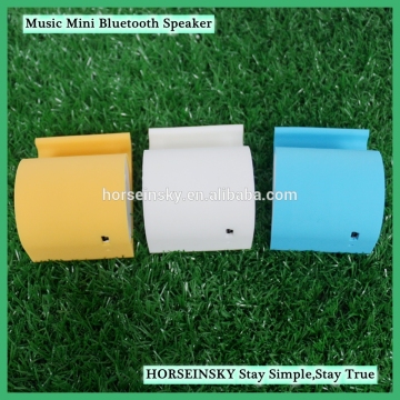2017 Trending Products Wireless Bluetooth Speaker with Mobile Phone Stand