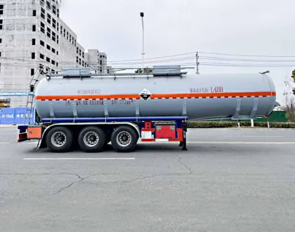 30 Cbm Acid Sodium Hydroxide Transport Truck