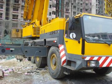 USED LIEBHERR CRANE LTM1160