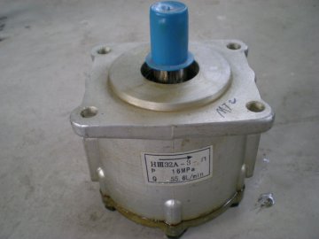 MTZ gear pump