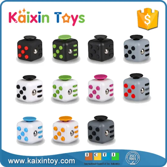 10284838 Factory Price 3.3CM Stree Reliever Plastic Finger Fidget Box