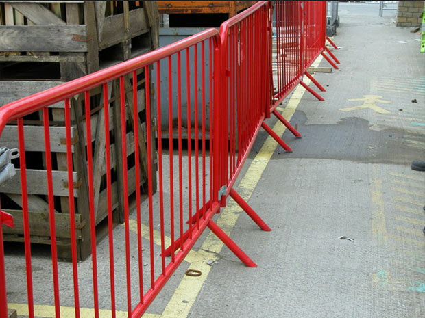 PVC coated crowed control barrier