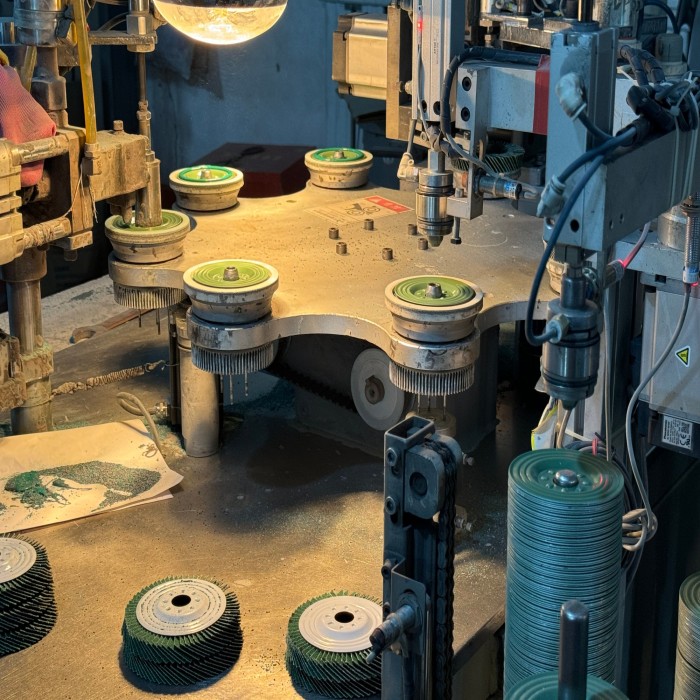 Arena abrasiva de cerámica para disco de aletas Angel Grinder