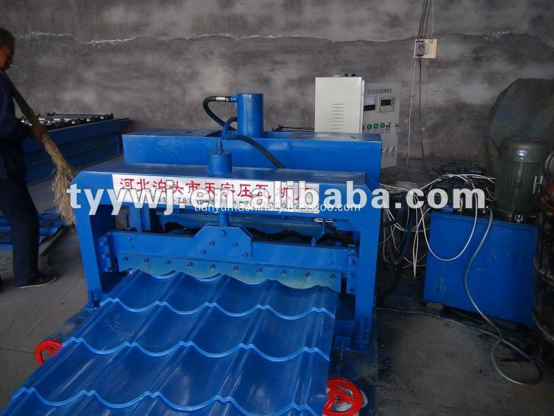 roof forming machine