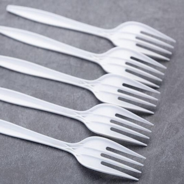 White Plastic PP Disposable Cutlery Set Includes Knife Fork Spoon and Soup Spoon