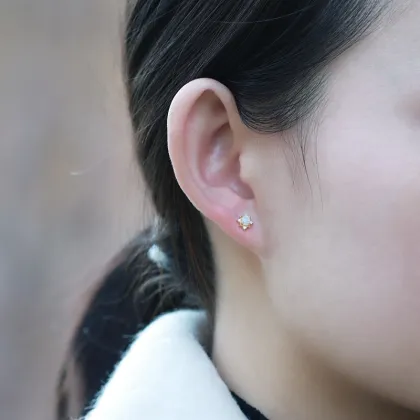 HYH Luxury 14K Gold Opal Stud Earrings