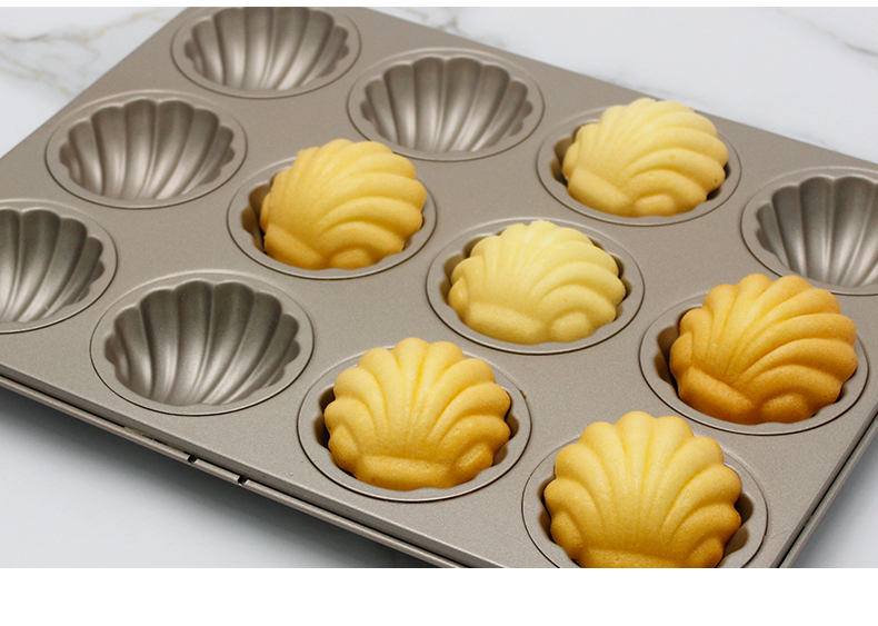 12 moldes antiadherentes para tartas de Madeleine.