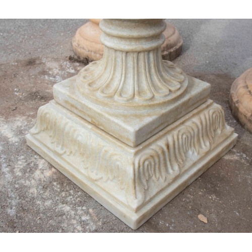 庭のための見事な手作りの大理石のプランター