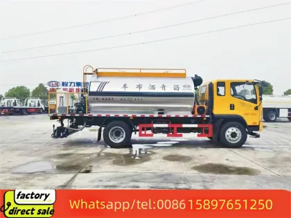 Asphalt Distributor Truck Price: Asphalt Spray Truck / Bitumen Tank Trucks for Sale