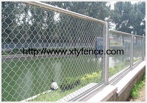 football wire mesh fence