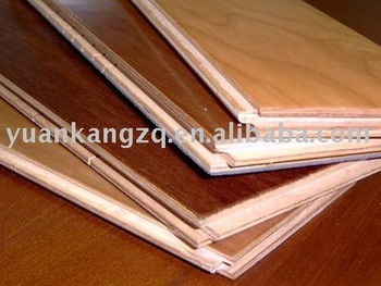 Oak three-layer engineered hardwood flooring