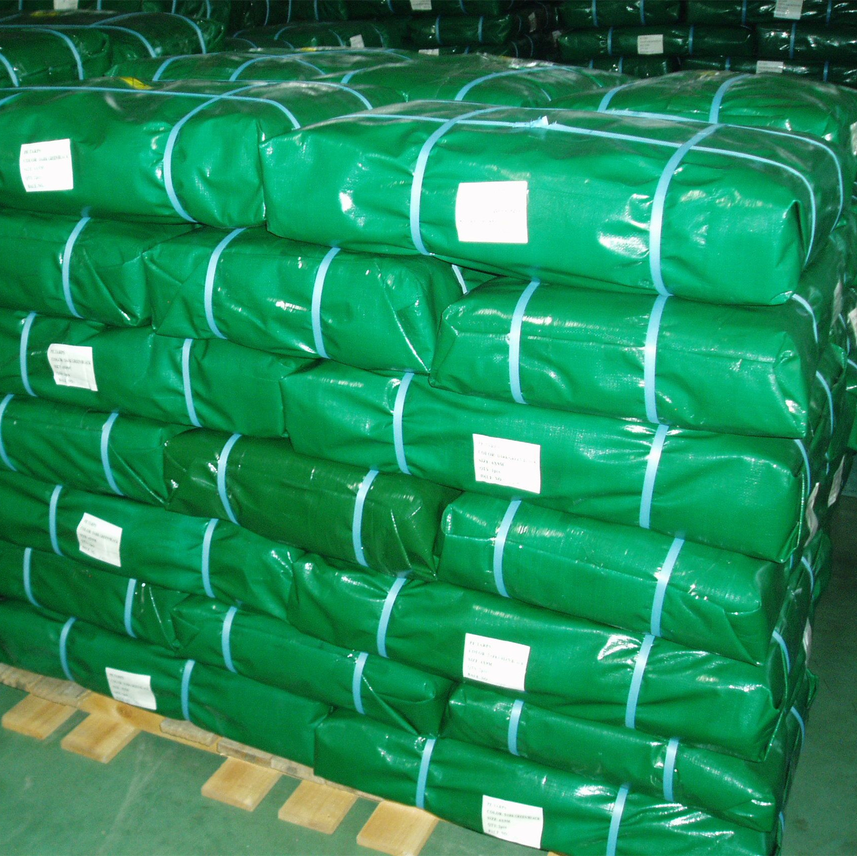 Green PE tarp bale packing