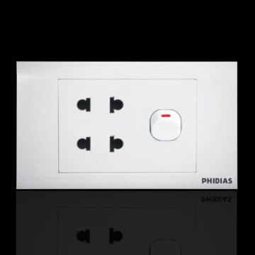 eine Bande-Switch und zwei Sockel