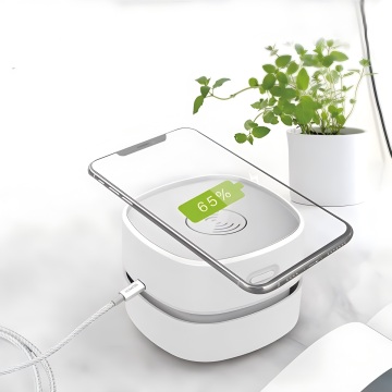 Portable USB Electric Keyboard Vacuum Cleaner with Fast Wireless Charger for Desk and Office