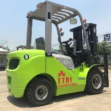 2.5 Tons Montacargas Diesel Price
