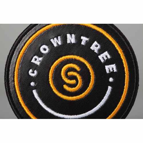 Nášivka s koženou nebo PU výšivkou