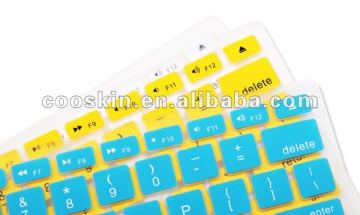 Copertina di tastiera in silicone colorata convessa trasparente