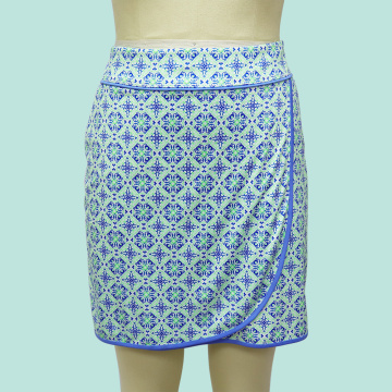 Womens tennis skirt na may pockets.