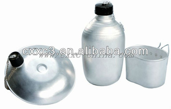 water canteen with aluminum cup