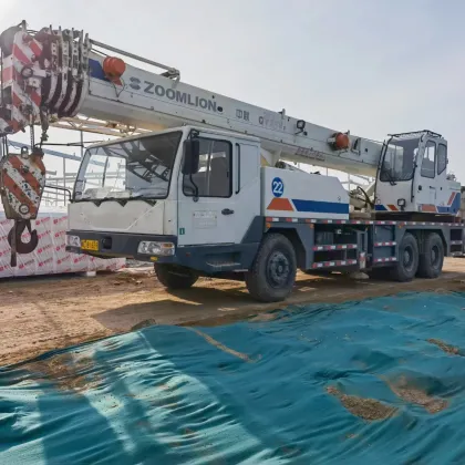 Used Zoomlion 25t Truck Crane QY25V