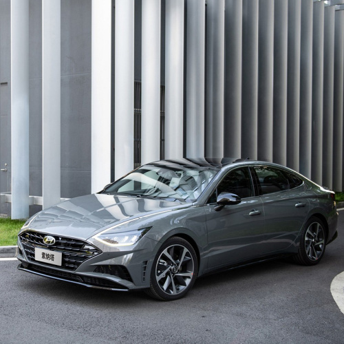 Hyundai Sonata Se DCT Автоматический бензиновый семейный автомобиль