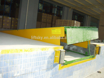 12T Hydraulic loading ramp for warehouse