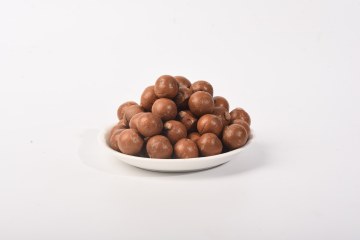 26mm+ No. 0macadamia nuts in shell