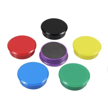रंगीन प्लास्टिक संलग्न डिस्क गोल सिरेमिक फेराइट चुंबक