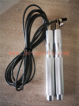 Adjustable speed rope with metal aluminum handle